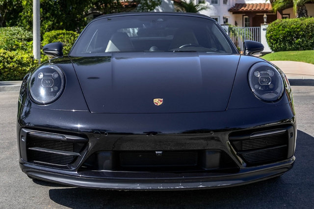 Used 2024 Porsche 911 Cabriolet image 21