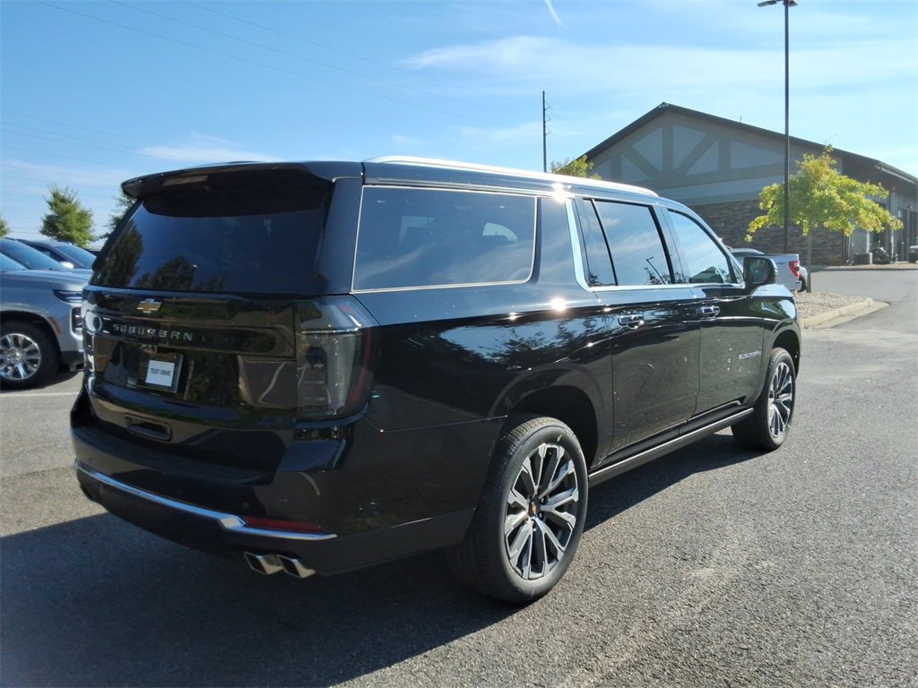 New 2026 Chevrolet Suburban High Country image 5