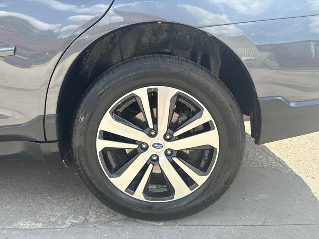 Used 2019 Subaru Outback 3.6R Limited AWD/4WD image 9