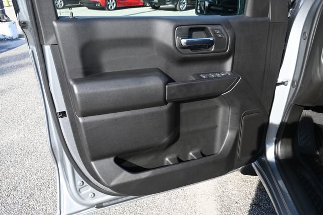 Used 2025 Chevrolet Silverado 1500 Custom image 10