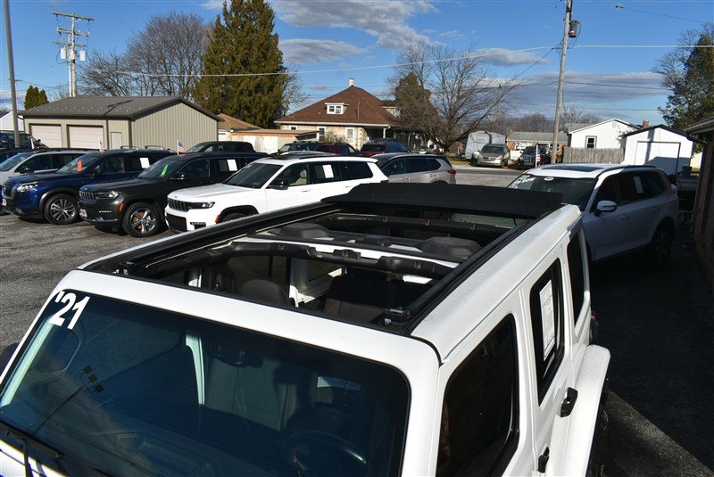 Used 2021 Jeep Wrangler Unlimited Rubicon image 10