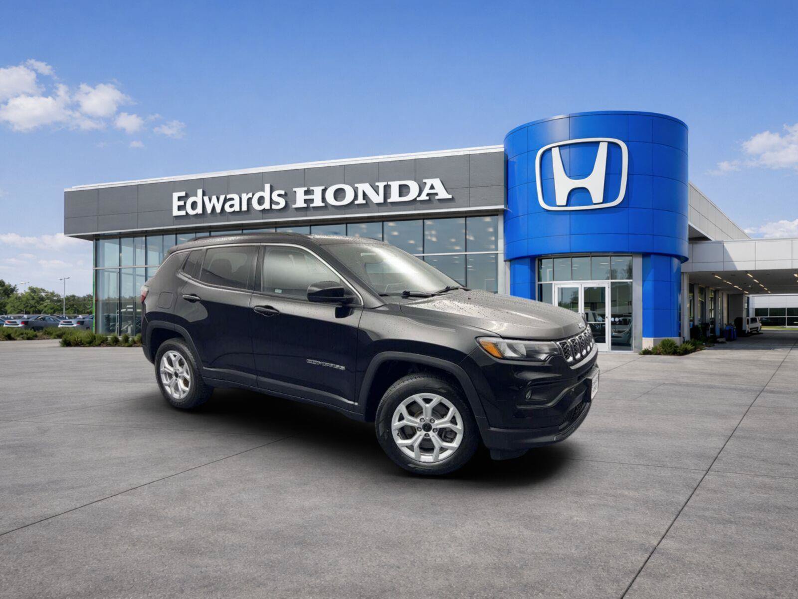 Used 2025 Jeep Compass Latitude