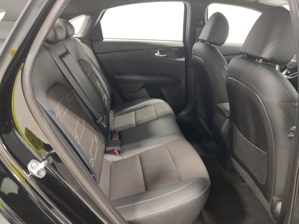 Used 2023 Kia Forte GT-Line w/ GT-Line Premium Package FWD image 19