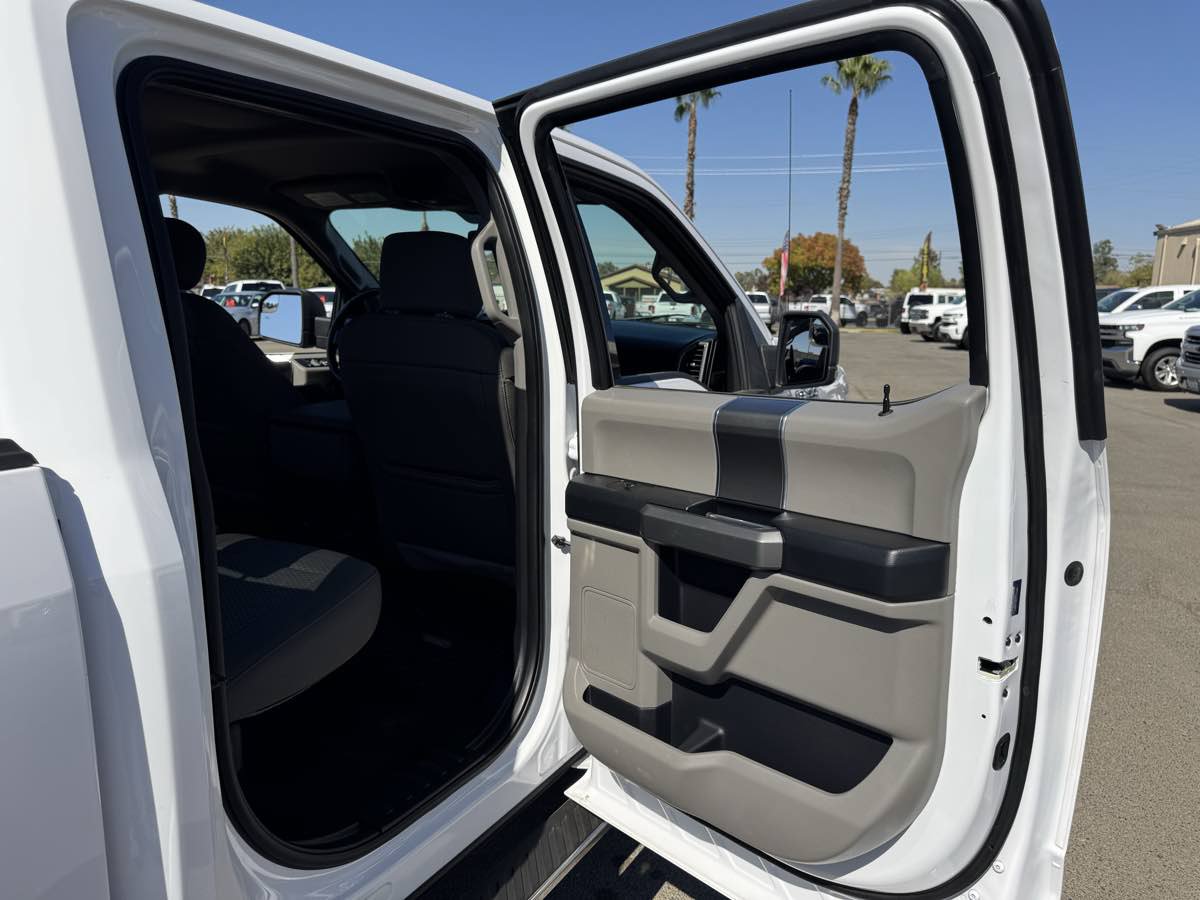 Used 2018 Ford F150 XLT w/ Equipment Group 302A Luxury RWD image 17