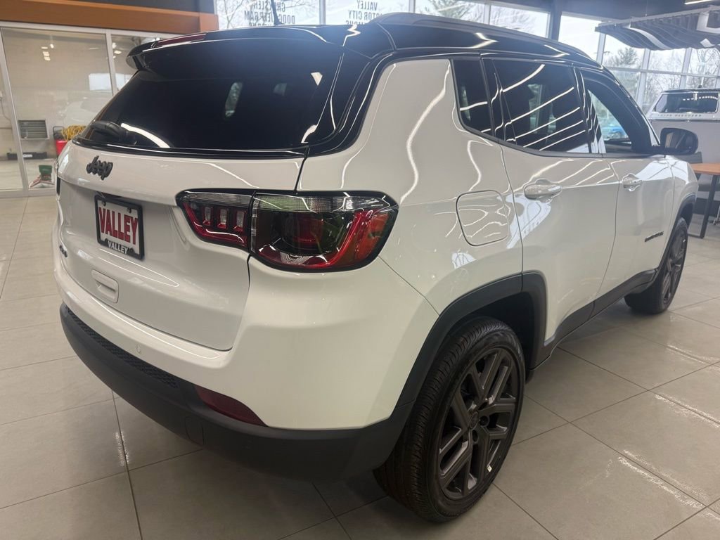 New 2026 Jeep Compass Limited image 3