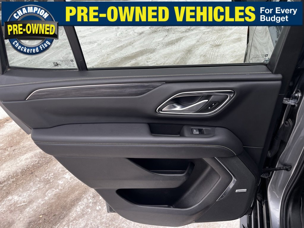 Used 2022 GMC Yukon SLT w/ SLT Premium Package image 30