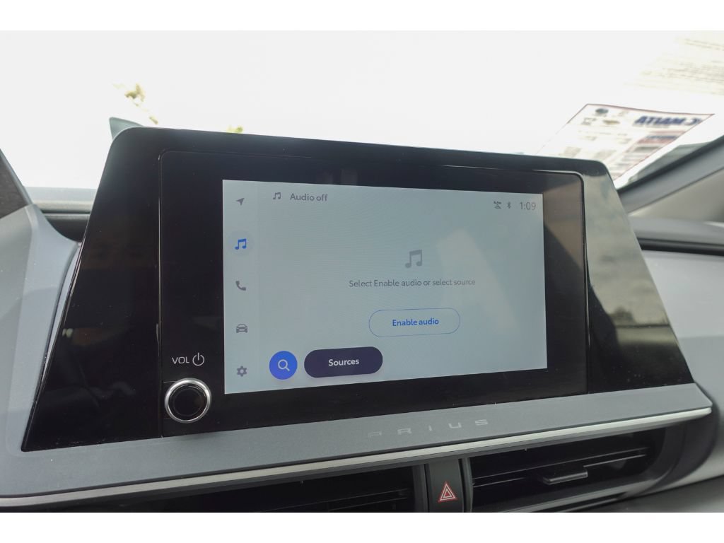 Used 2025 Toyota Prius LE FWD image 15