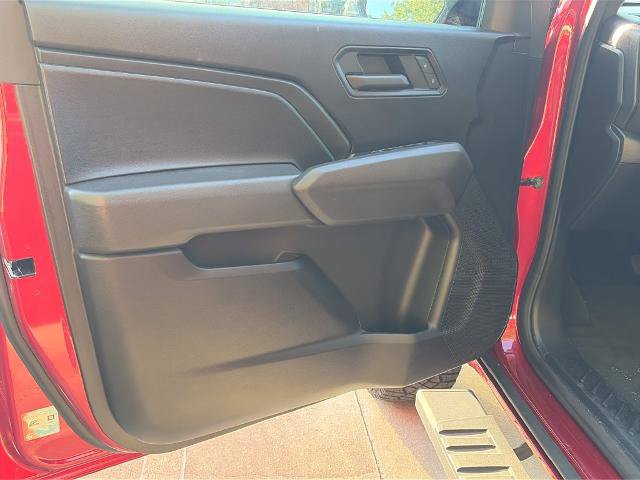 Used 2024 Chevrolet Colorado Trail Boss w/ Technology Package AWD/4WD image 26