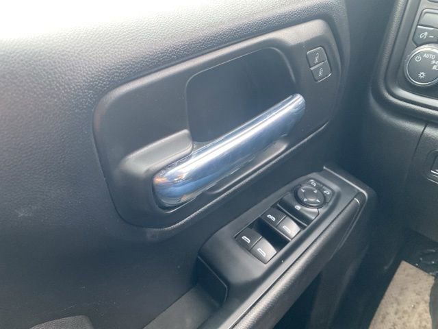 Used 2023 Chevrolet Silverado 1500 Custom image 15