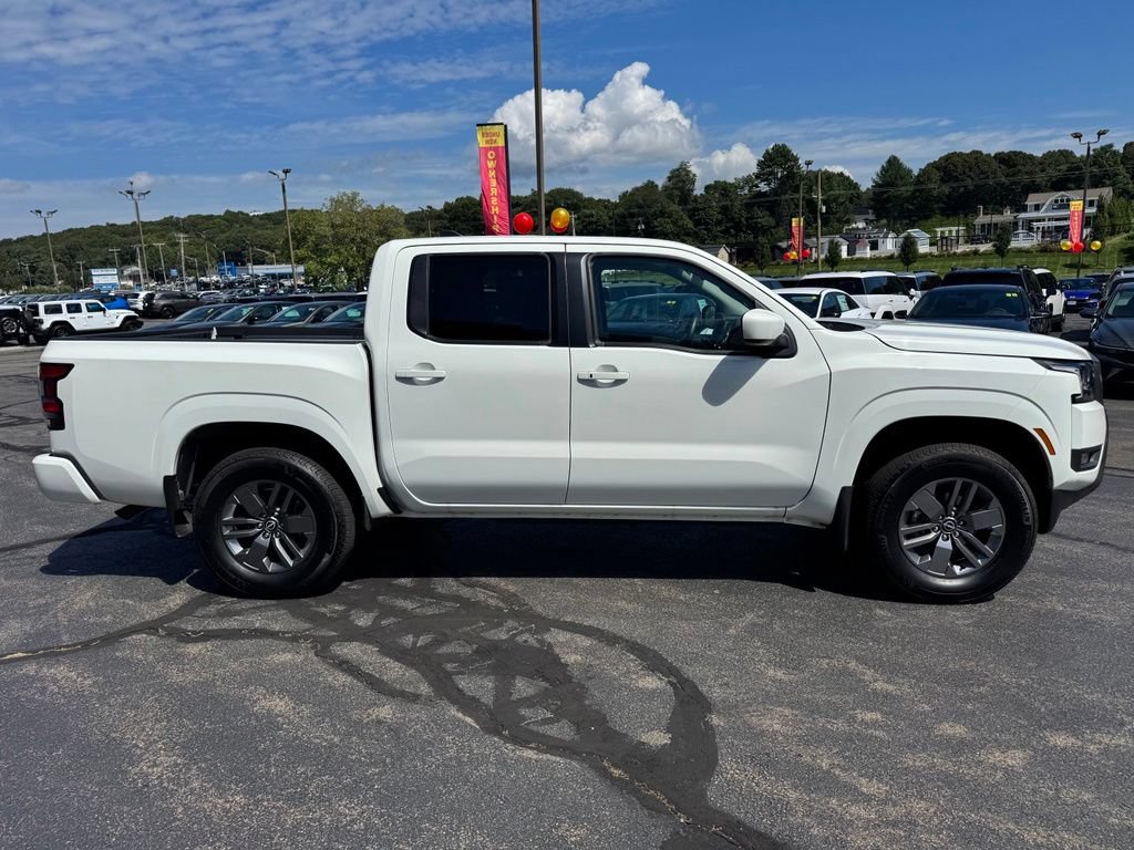 Used 2025 Nissan Frontier SV w/ SV Convenience Package AWD/4WD image 4
