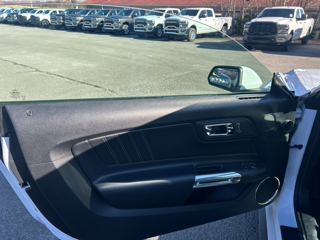 Used 2016 Ford Mustang Premium w/ Ecoboost Performance Package image 19