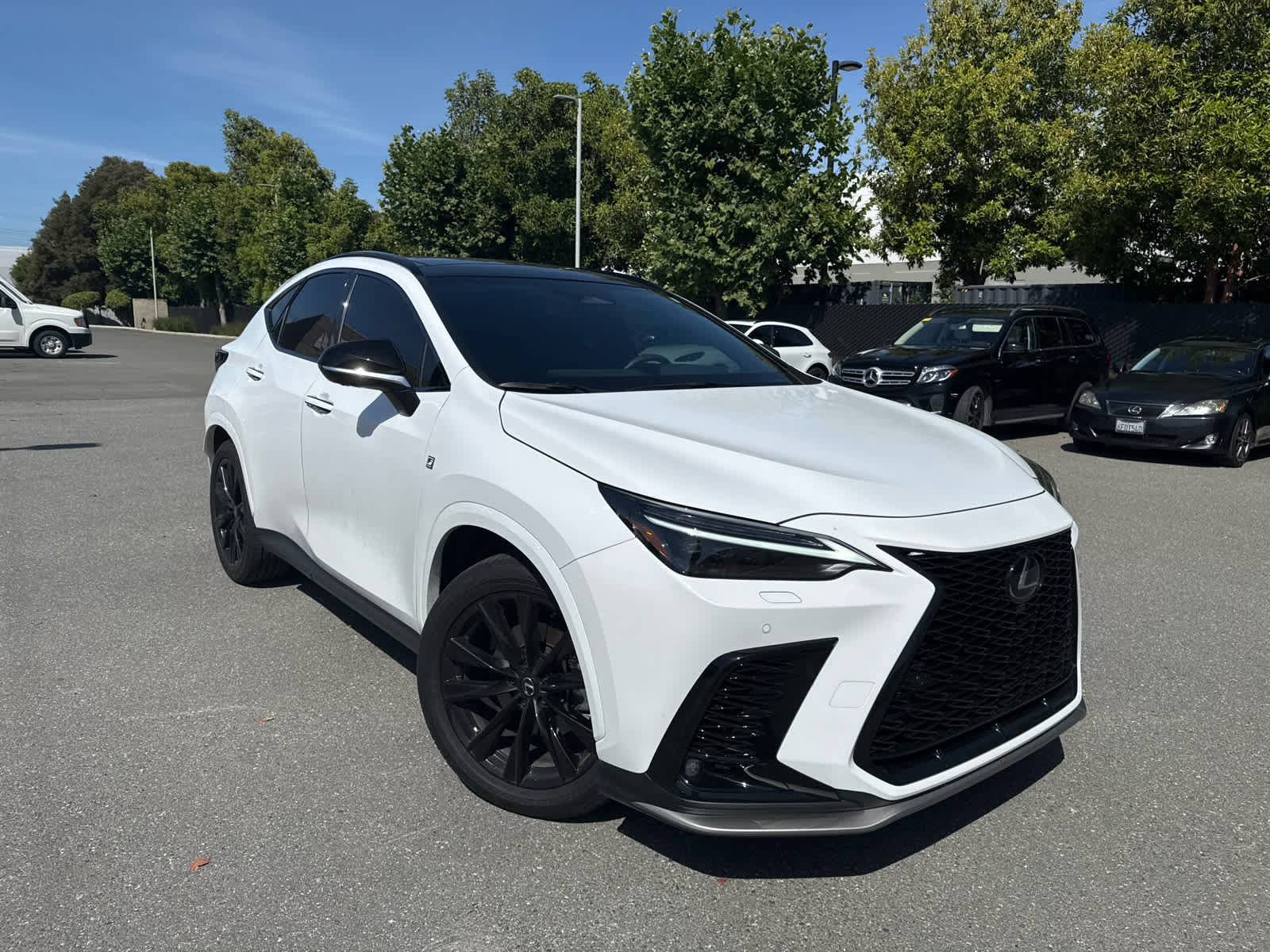 Used 2025 Lexus NX 350 F Sport AWD/4WD image 2