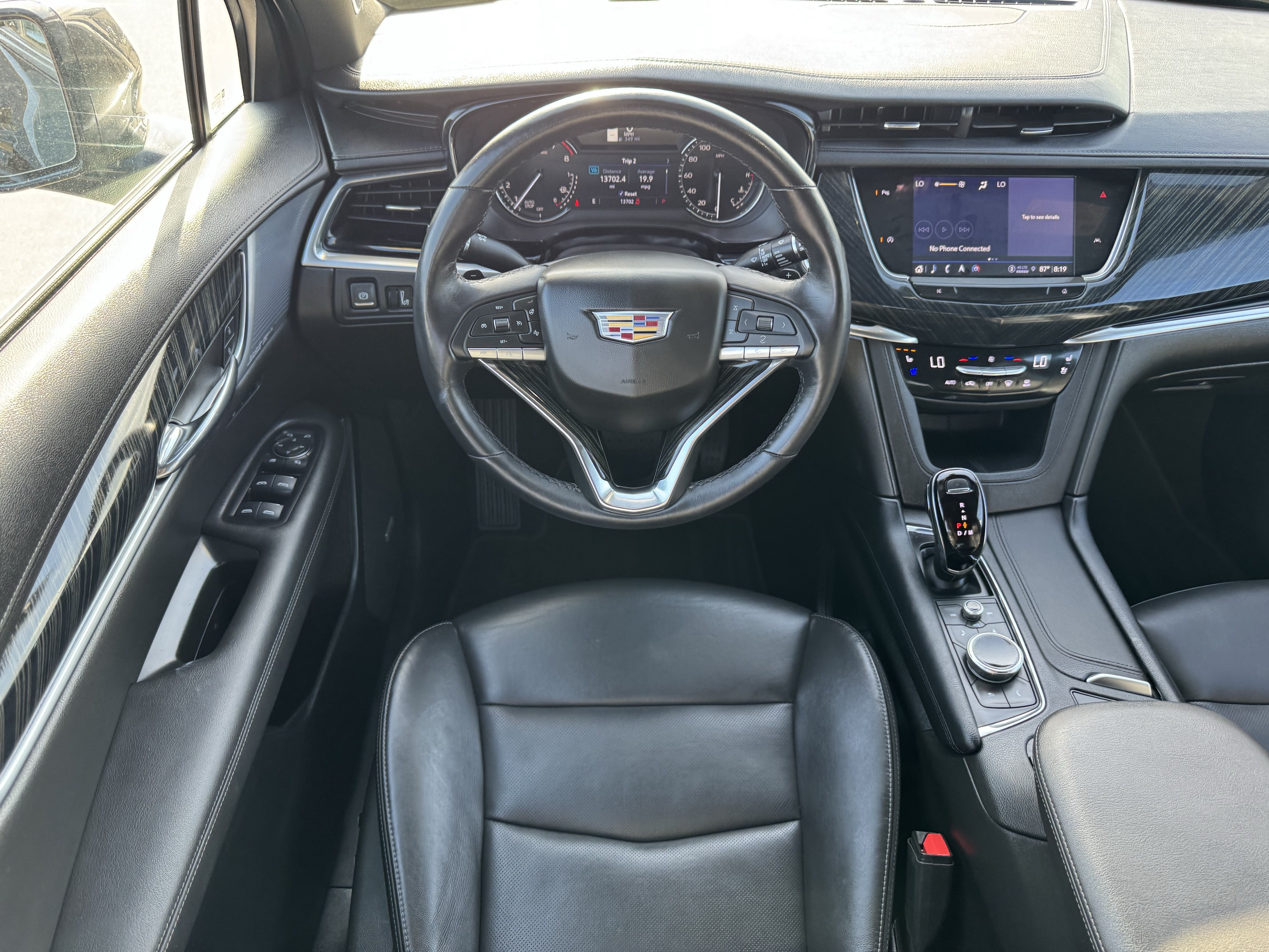 Used 2025 Cadillac XT6 Premium Luxury FWD image 11