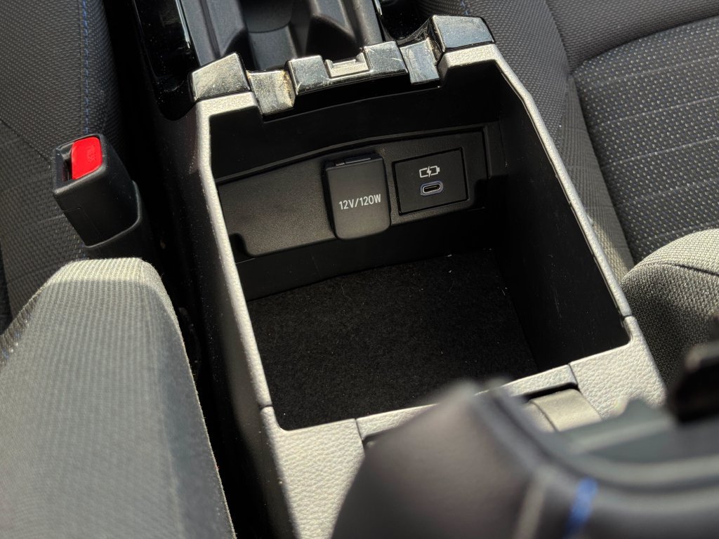 Certified 2022 Toyota Corolla SE w/ SE Premium Package FWD image 20