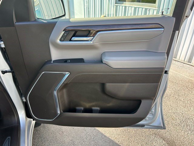 Used 2022 Chevrolet Silverado 1500 LT w/ Convenience Package II AWD/4WD image 50