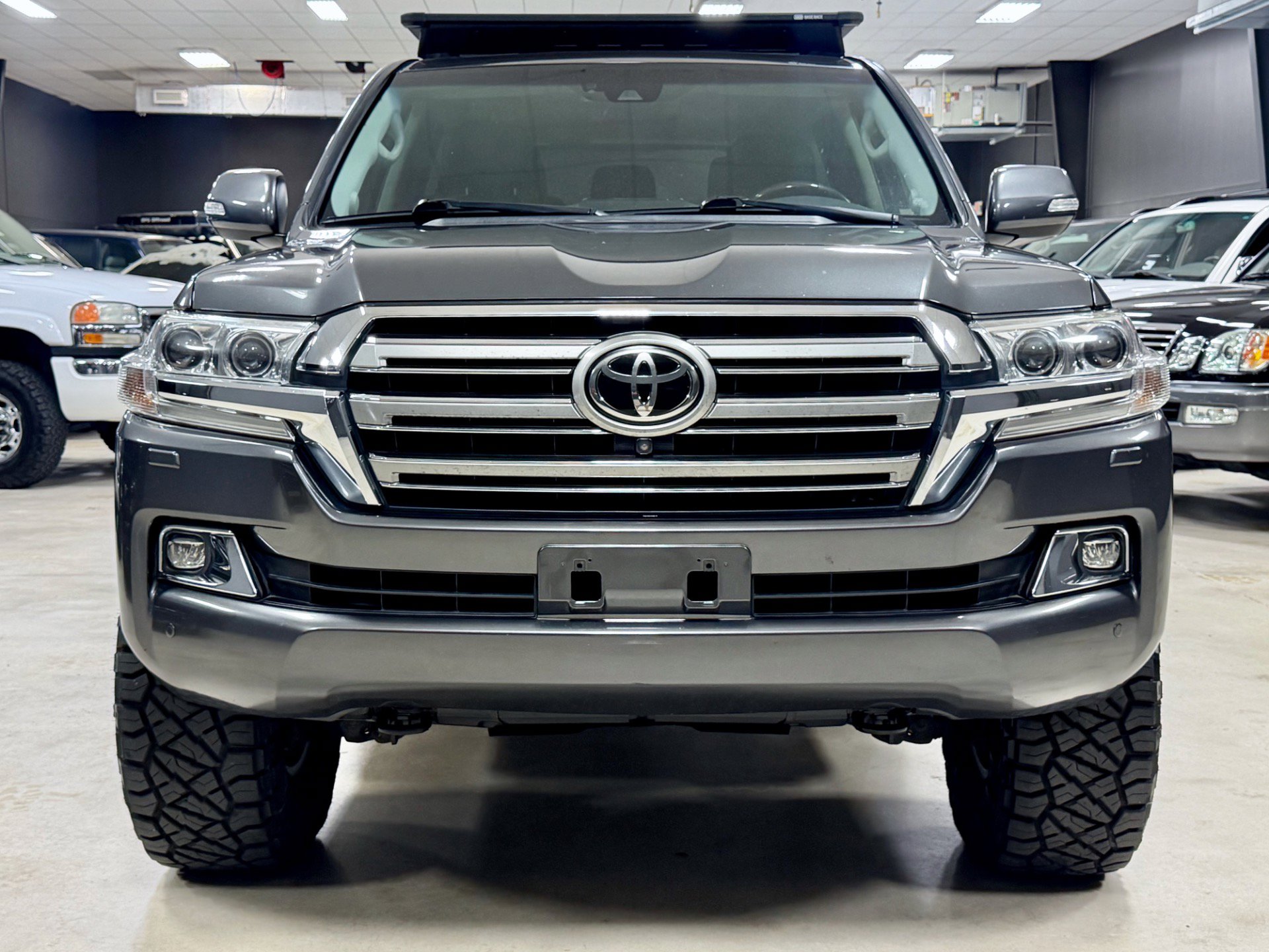 Used 2016 Toyota Land Cruiser AWD/4WD image 4