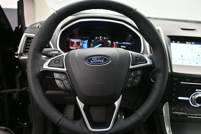 Used 2018 Ford Edge Sport w/ Equipment Group 401A AWD/4WD image 16