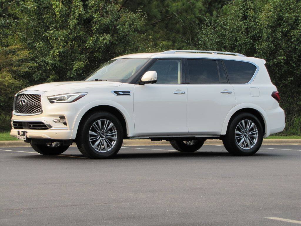 Used 2023 INFINITI QX80 Luxe w/ Cargo Package AWD/4WD image 3