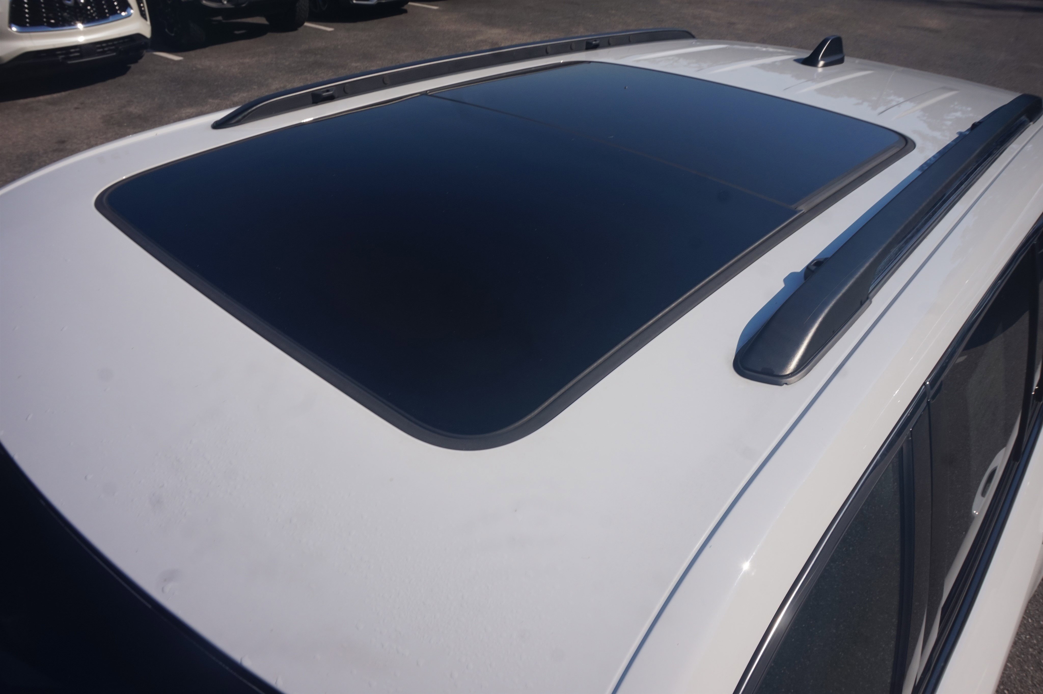 Used 2023 Jeep Grand Cherokee 4WD 4xe w/ Luxury Tech Group II image 14