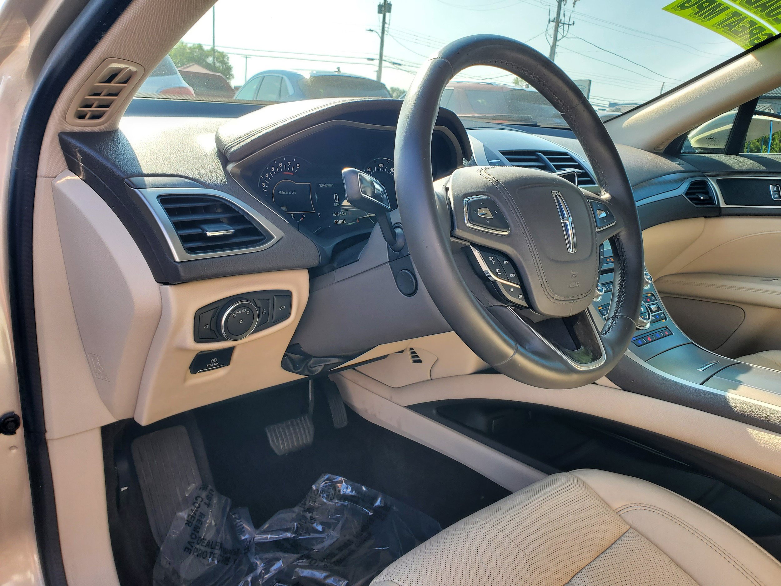 Used 2017 Lincoln MKZ Reserve FWD image 14