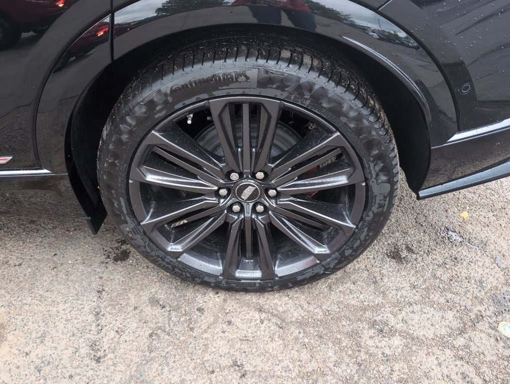 New 2026 Cadillac Lyriq V image 22