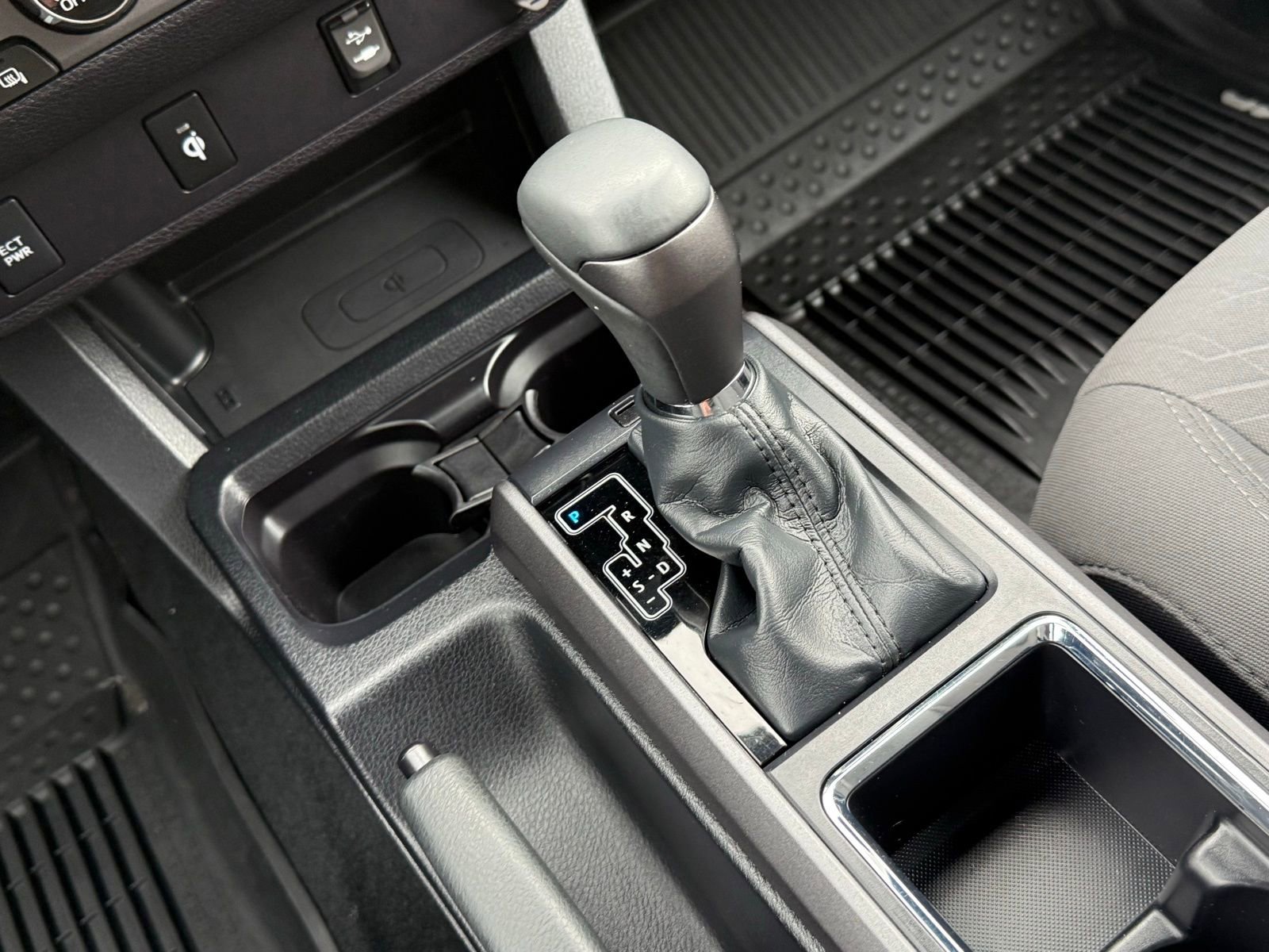 Used 2018 Toyota Tacoma TRD Off-Road image 27