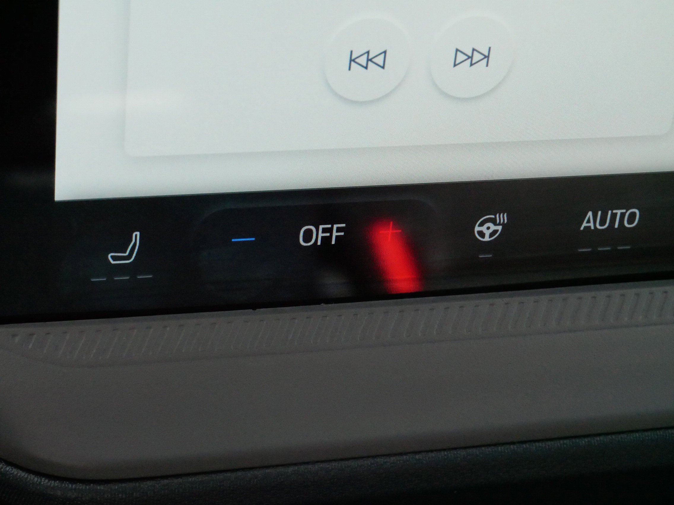 Used 2025 Ford Maverick XLT w/ XLT Luxury Package image 29