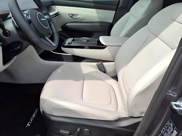 New 2025 Hyundai Tucson SEL image 16