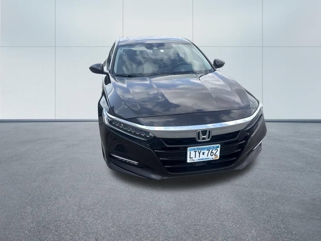 Used 2018 Honda Accord Touring image 2