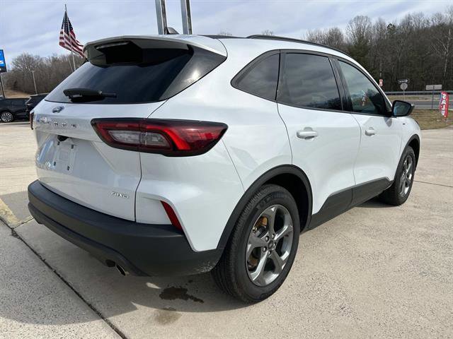 Used 2025 Ford Escape ST-Line image 4