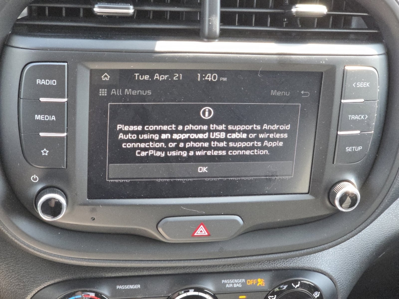Used 2025 Kia Soul LX w/ LX Technology Package FWD image 3