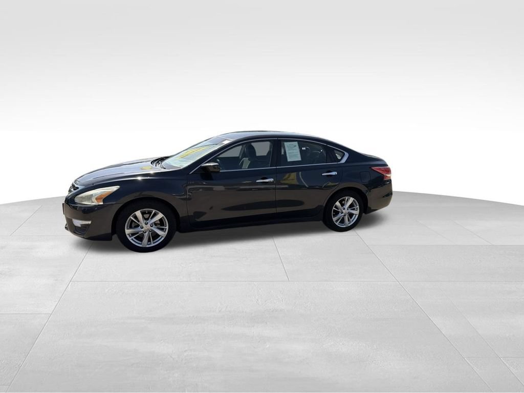 Used 2013 Nissan Altima 2.5 SV FWD image 5