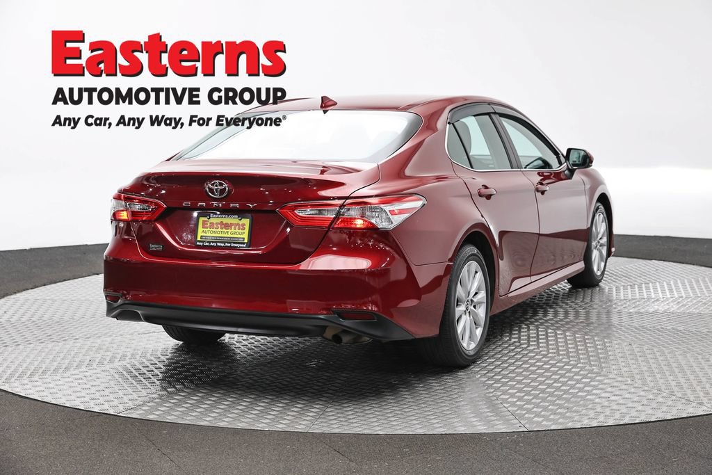 Used 2019 Toyota Camry LE FWD image 5