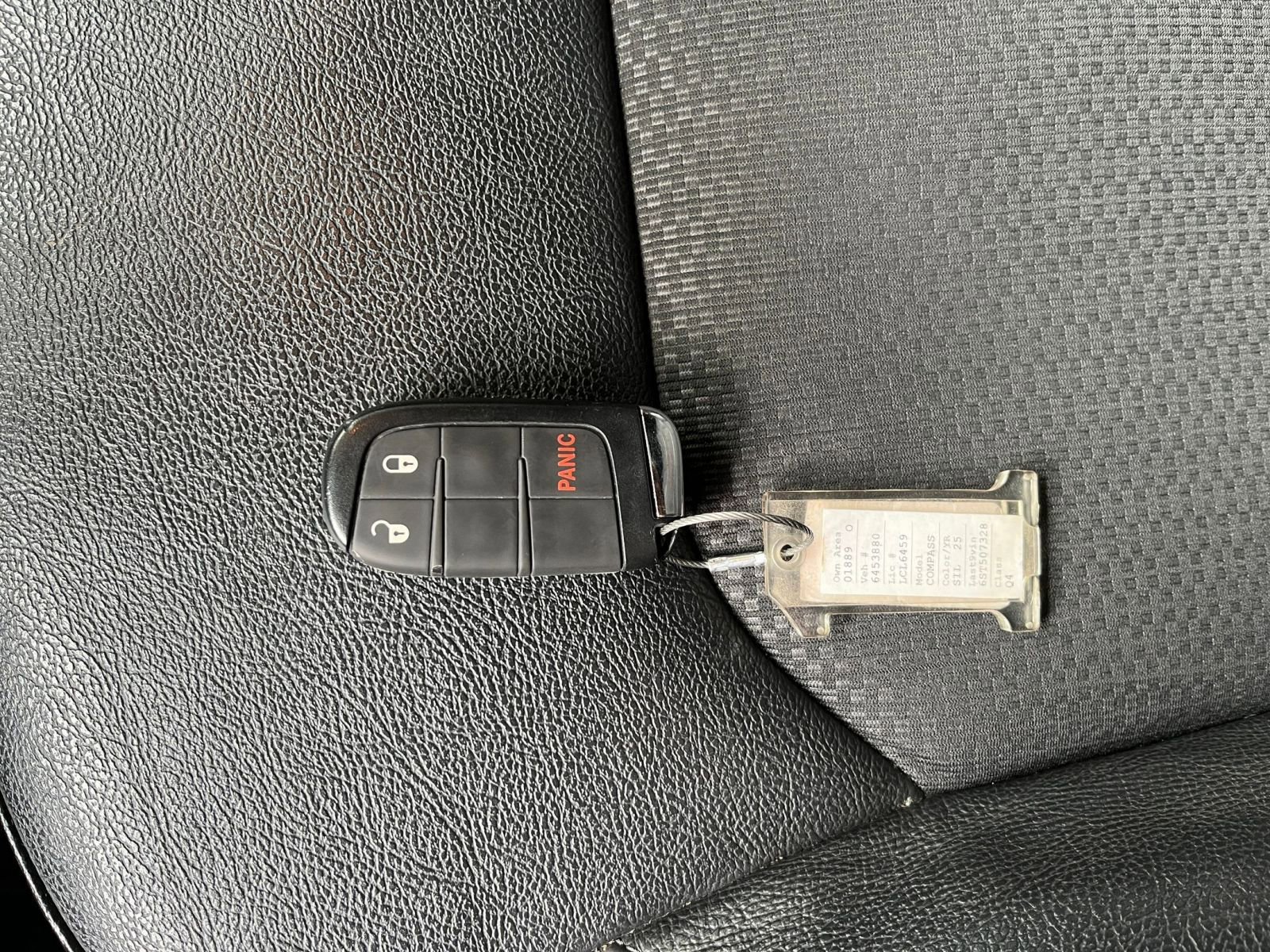 Used 2025 Jeep Compass Trailhawk image 21