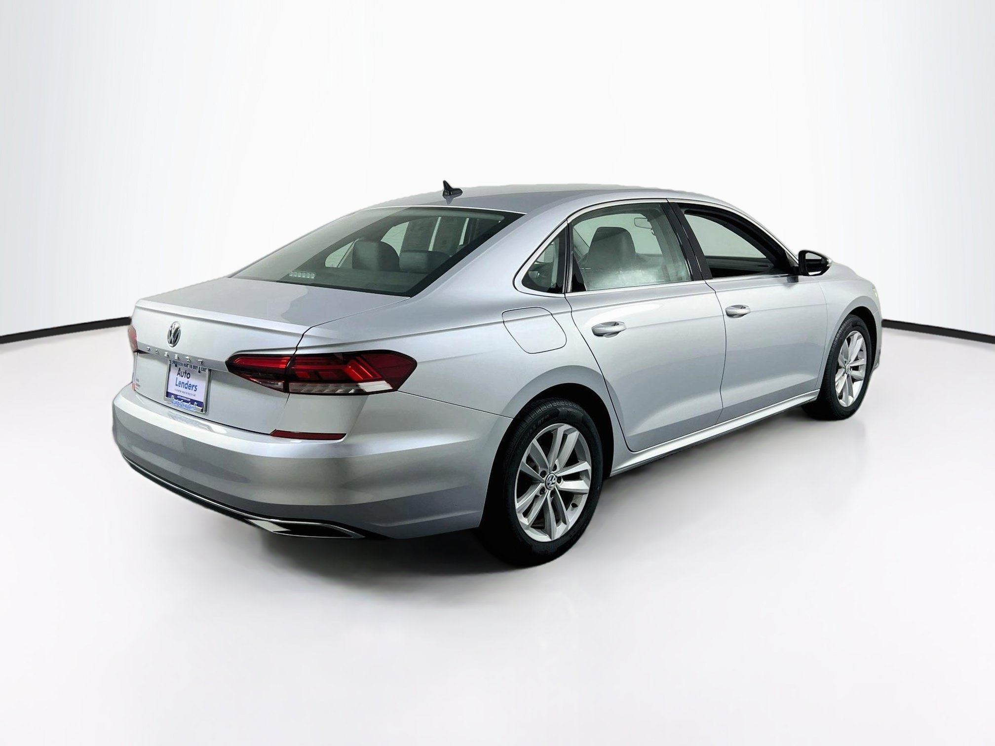 Used 2020 Volkswagen Passat 2.0T SE FWD image 5