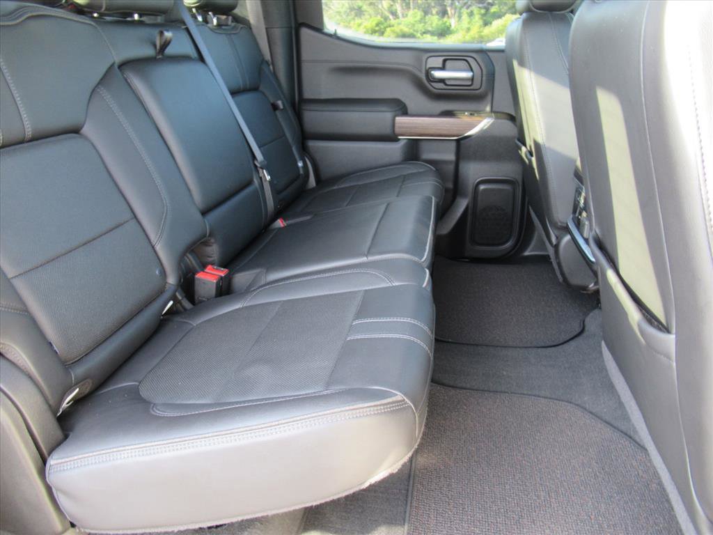 Used 2021 Chevrolet Silverado 1500 High Country w/ Technology Package image 35