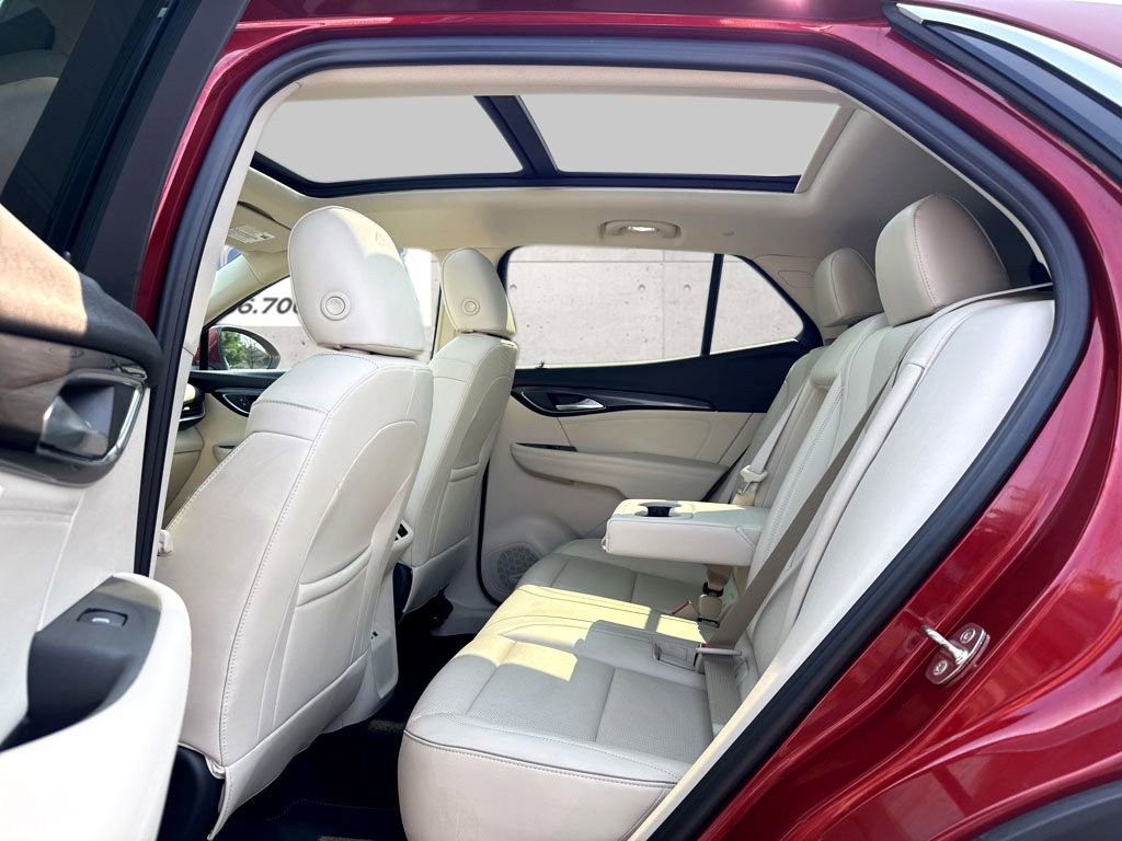 Used 2022 Buick Envision Essence w/ Technology Package I image 9