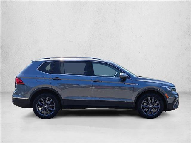 Used 2022 Volkswagen Tiguan SE AWD/4WD image 4