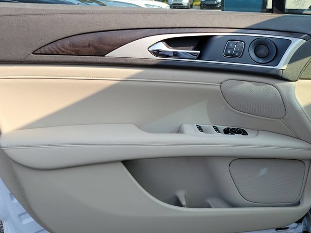 Used 2019 Lincoln MKZ Reserve AWD/4WD image 9
