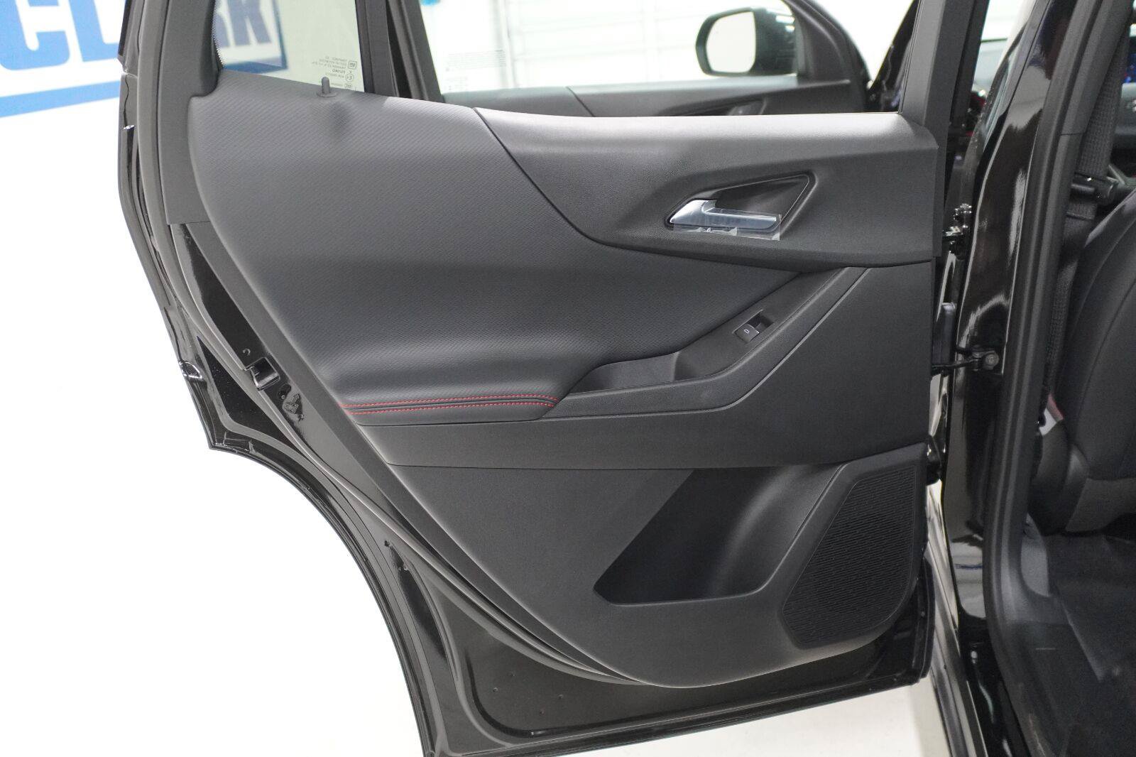 New 2027 Chevrolet Equinox RS FWD image 28