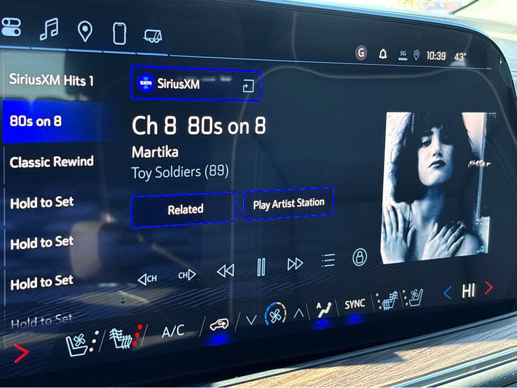 New 2025 Chevrolet Suburban Premier w/ Sun And Tow Package AWD/4WD image 8