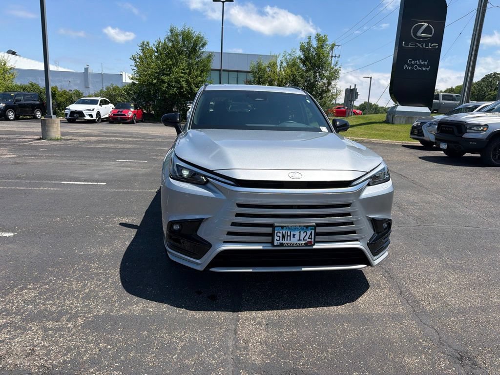 Used 2025 Lexus TX 500h AWD image 11