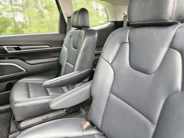 Used 2025 Kia Telluride S image 29