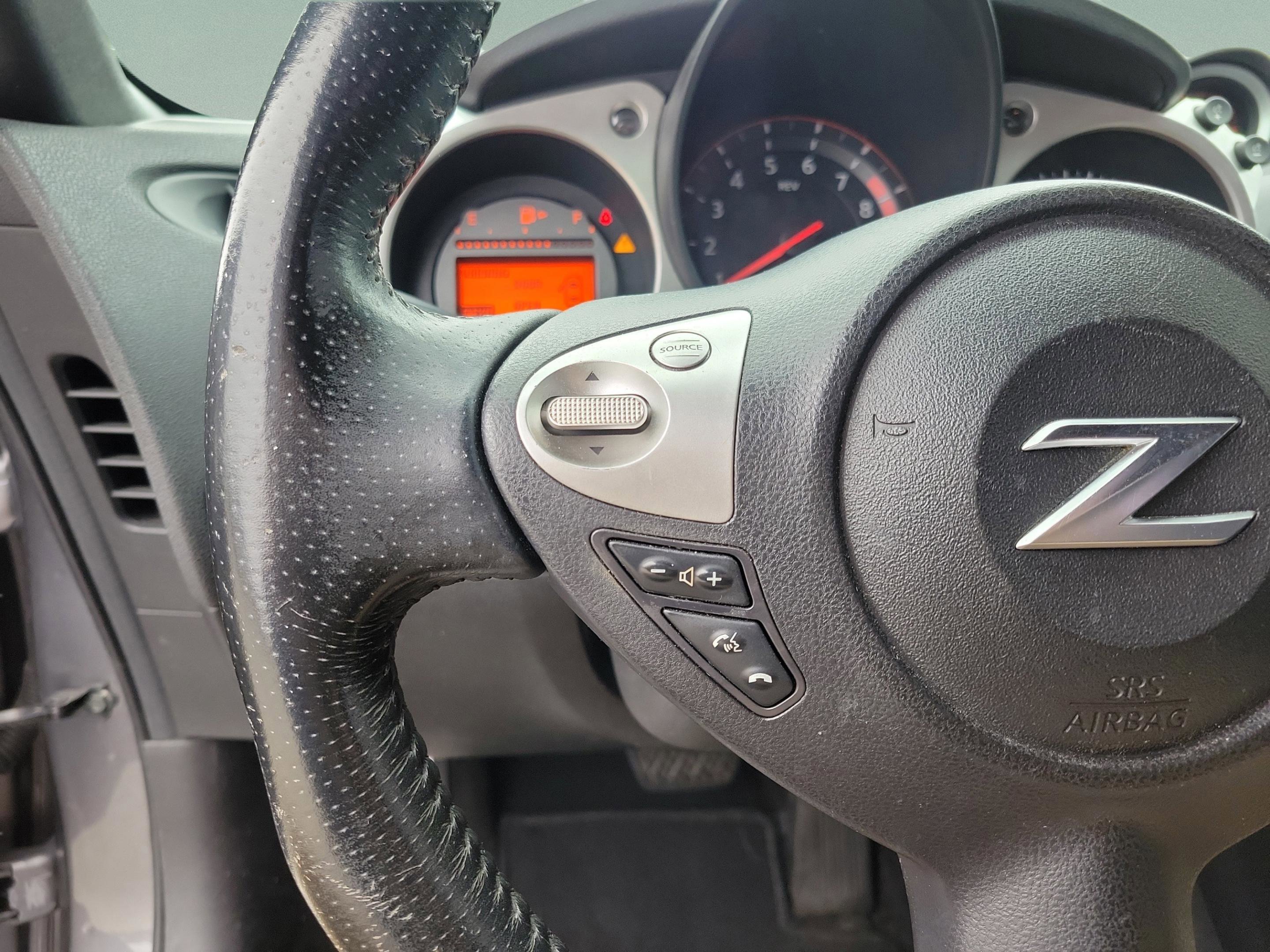 Used 2015 Nissan 370Z Coupe image 11