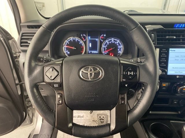 Certified 2022 Toyota 4Runner TRD Off-Road AWD/4WD image 20