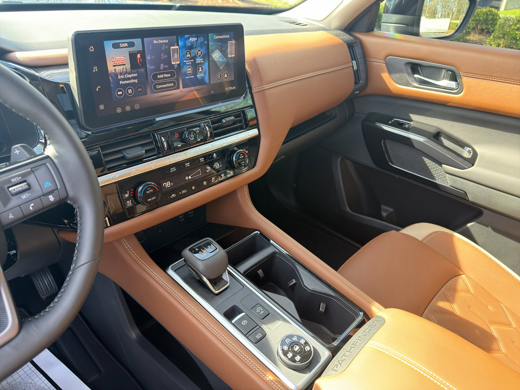 New 2026 Nissan Pathfinder Platinum image 24