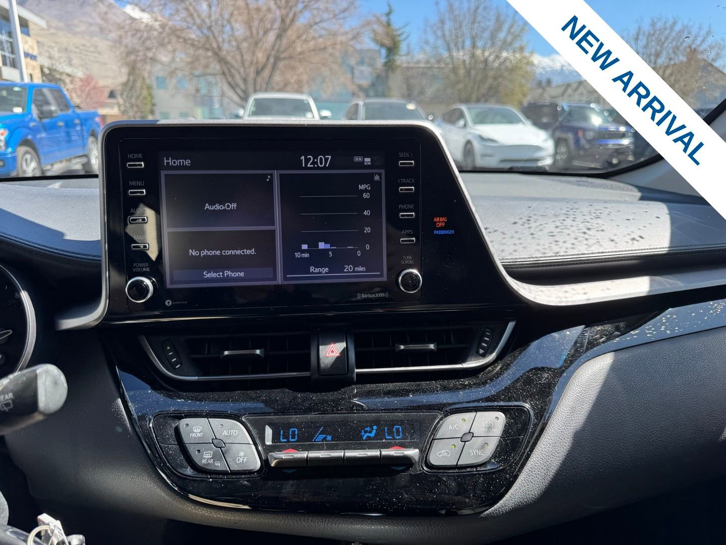 Used 2021 Toyota C-HR LE image 24