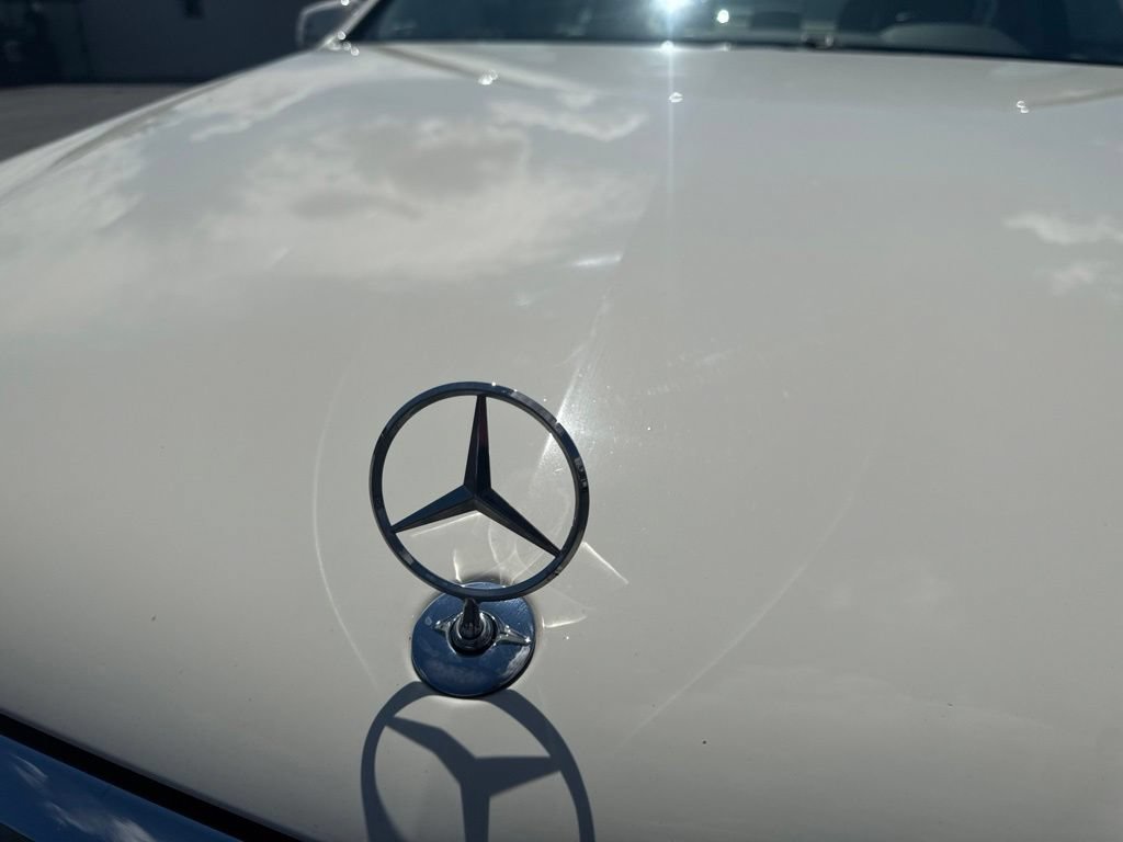 Used 2010 Mercedes-Benz E 350 Sedan image 45