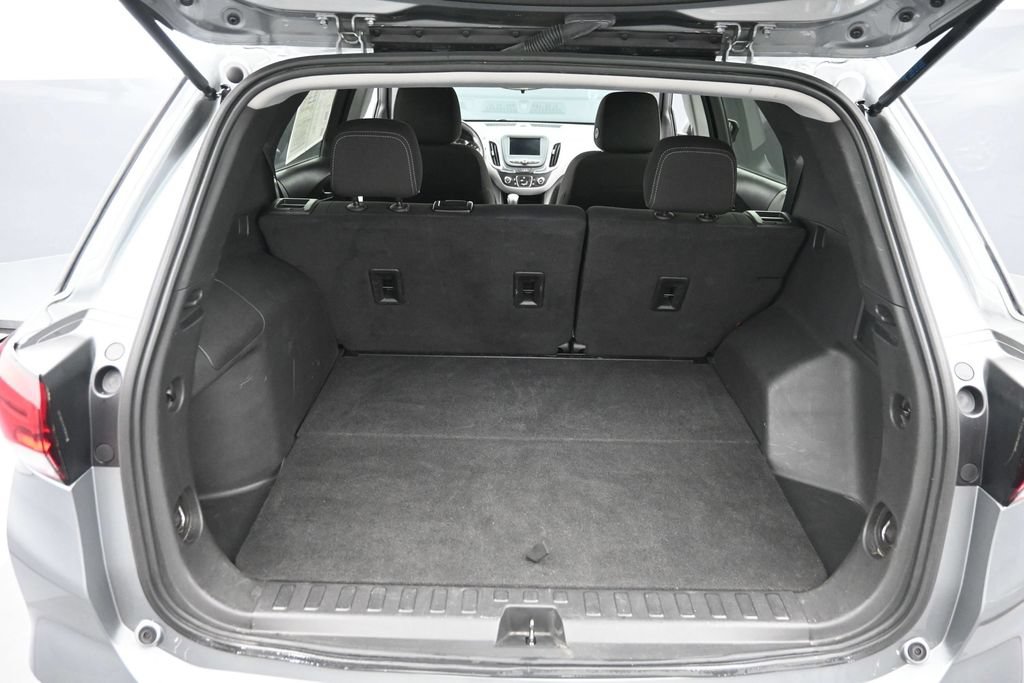Used 2023 Chevrolet Equinox LT FWD image 11