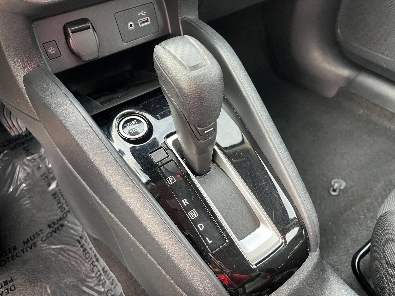 Used 2025 Nissan Versa SV FWD image 40